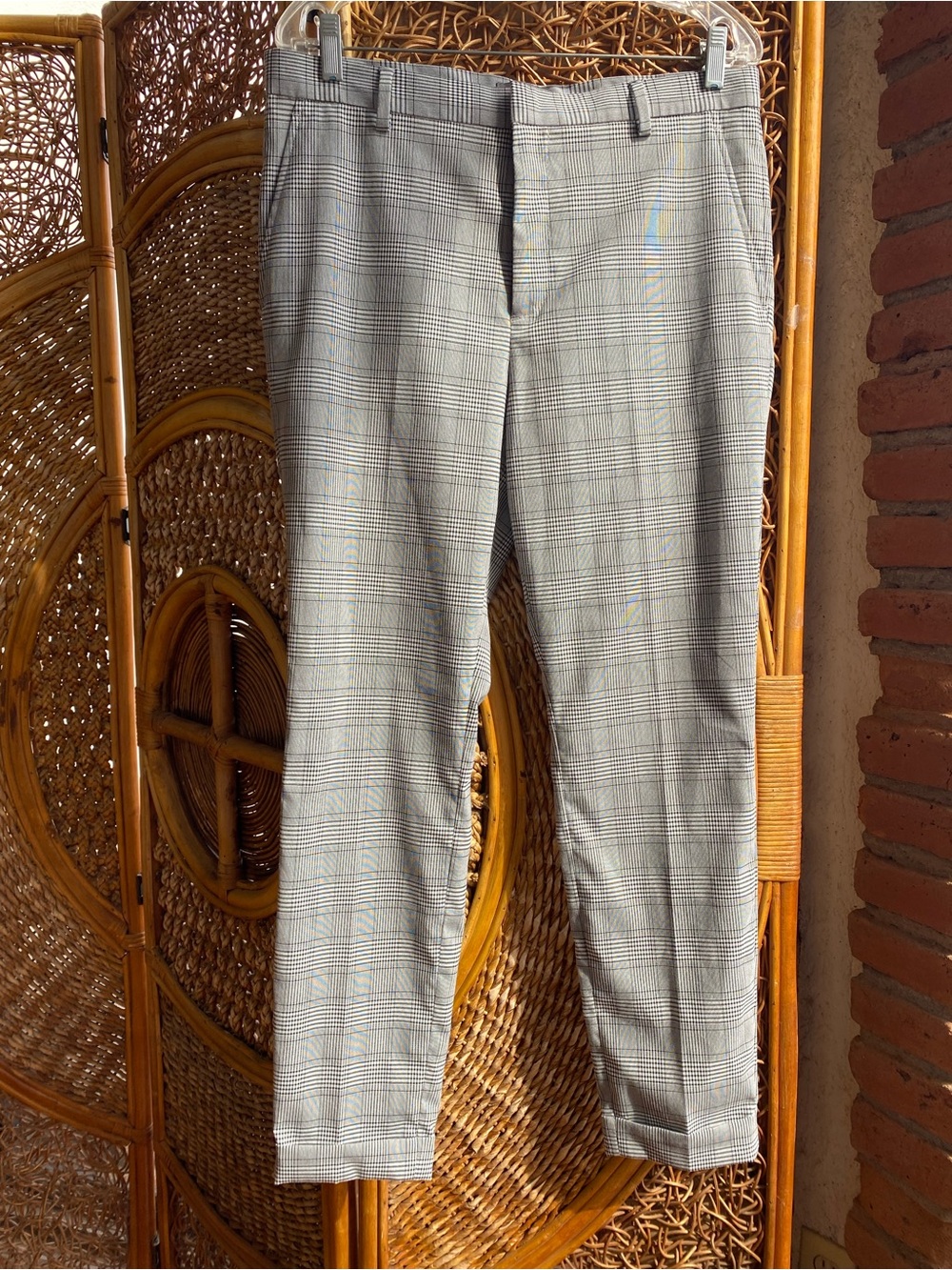 H&M Men’s Gray Plaid Straight-Leg Pants